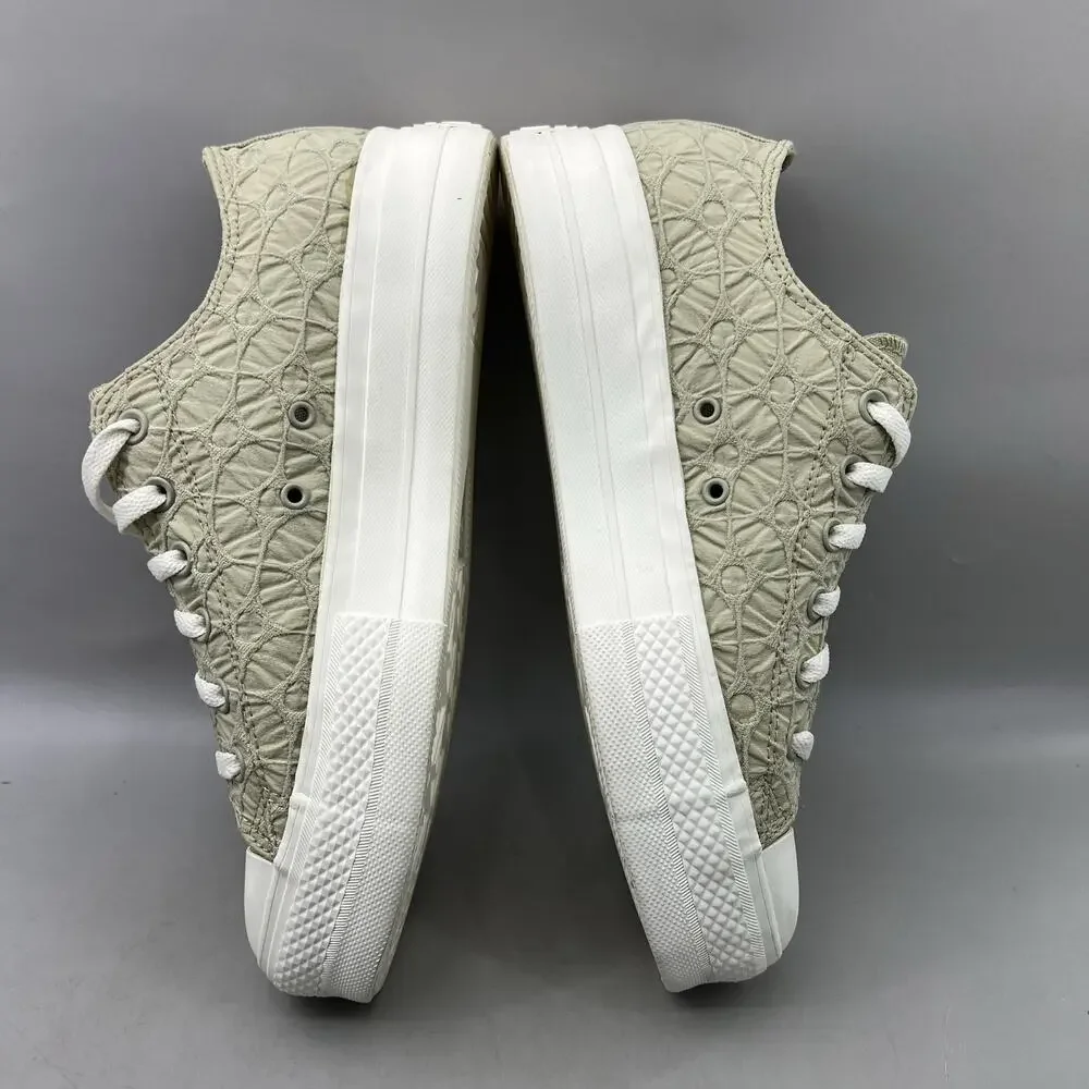 Converse All Star Lift Platform Low Shoes Women Size 9 Green White Sneakers NEW